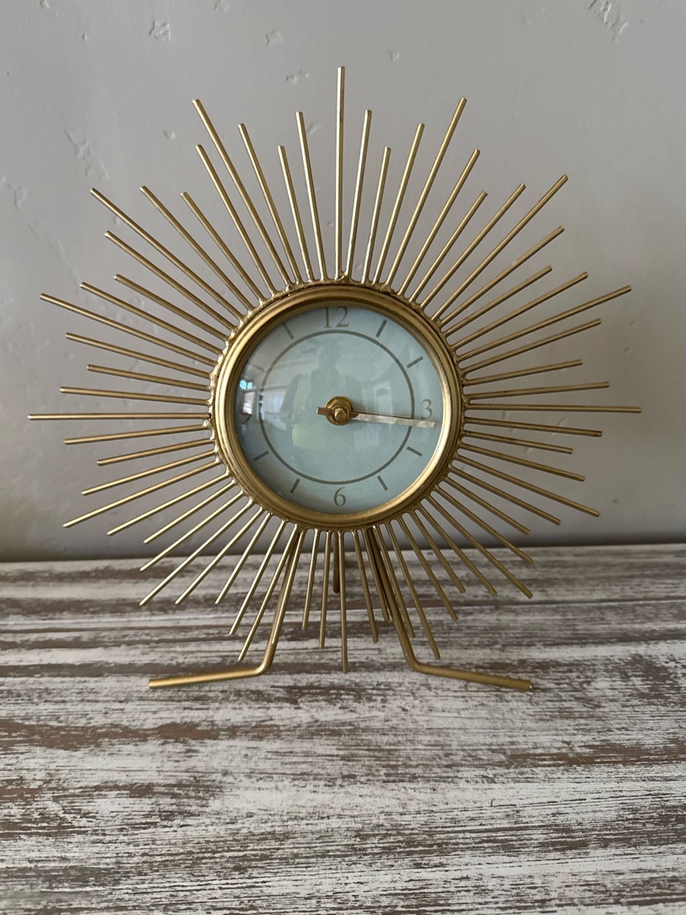 Vintage Mid-Century Modern Atomic Sunburst Desk Clock - Picture 9 of 12